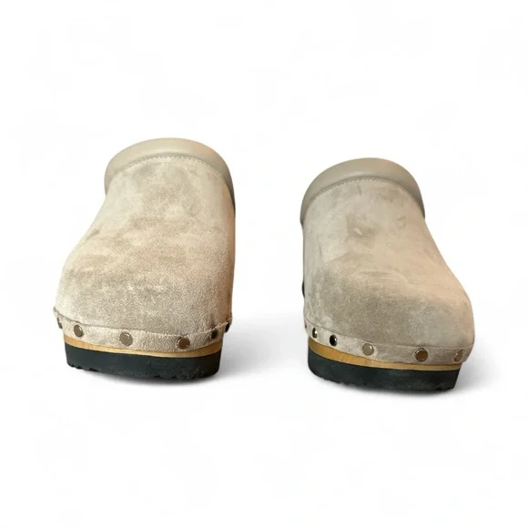 M. Gemi Women’s Cream Mule, Suede . Wooden Sole.  
Size EU 40. US 9
NWOB - Picture 3 of 6